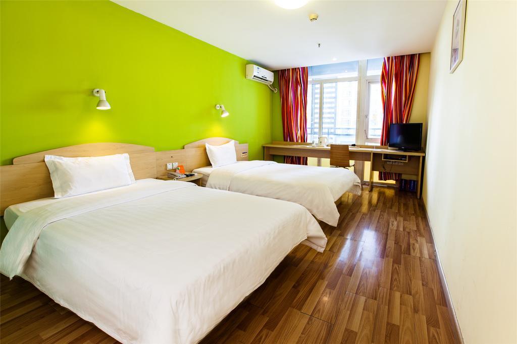 7Days Inn Premium Guangzhou Tianhe West Tiyu Road Subway Station Rum bild