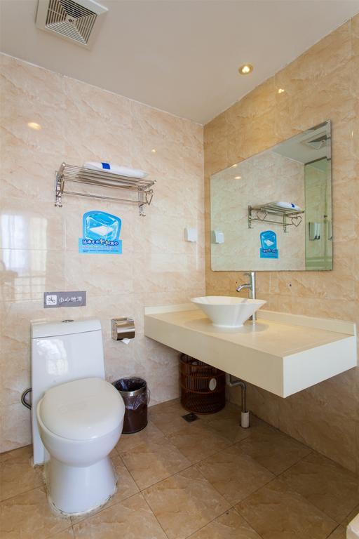 7Days Inn Premium Guangzhou Tianhe West Tiyu Road Subway Station Rum bild