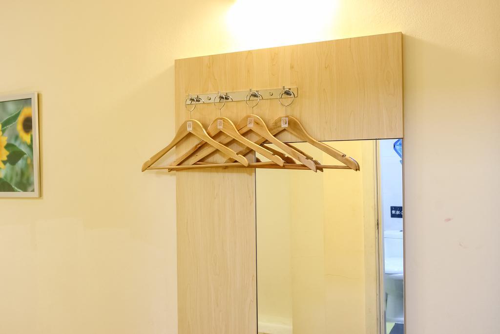 7Days Inn Premium Guangzhou Tianhe West Tiyu Road Subway Station Exteriör bild