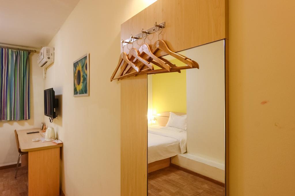 7Days Inn Premium Guangzhou Tianhe West Tiyu Road Subway Station Exteriör bild