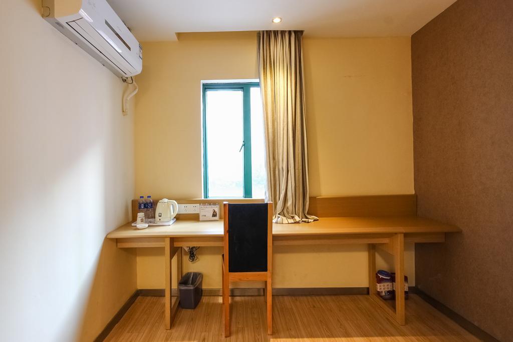 7Days Inn Premium Guangzhou Tianhe West Tiyu Road Subway Station Exteriör bild