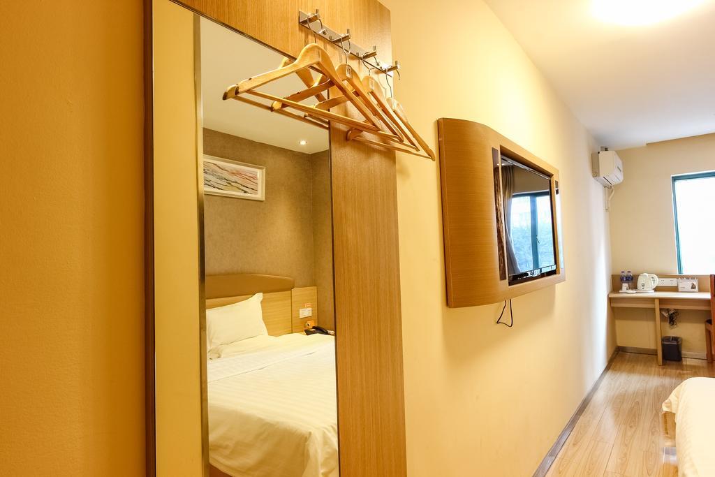 7Days Inn Premium Guangzhou Tianhe West Tiyu Road Subway Station Exteriör bild